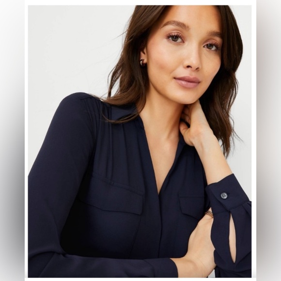 Classic Ann Taylor Camp Shirt in Midnight Sky Navy (Sm) - Picture 3 of 6